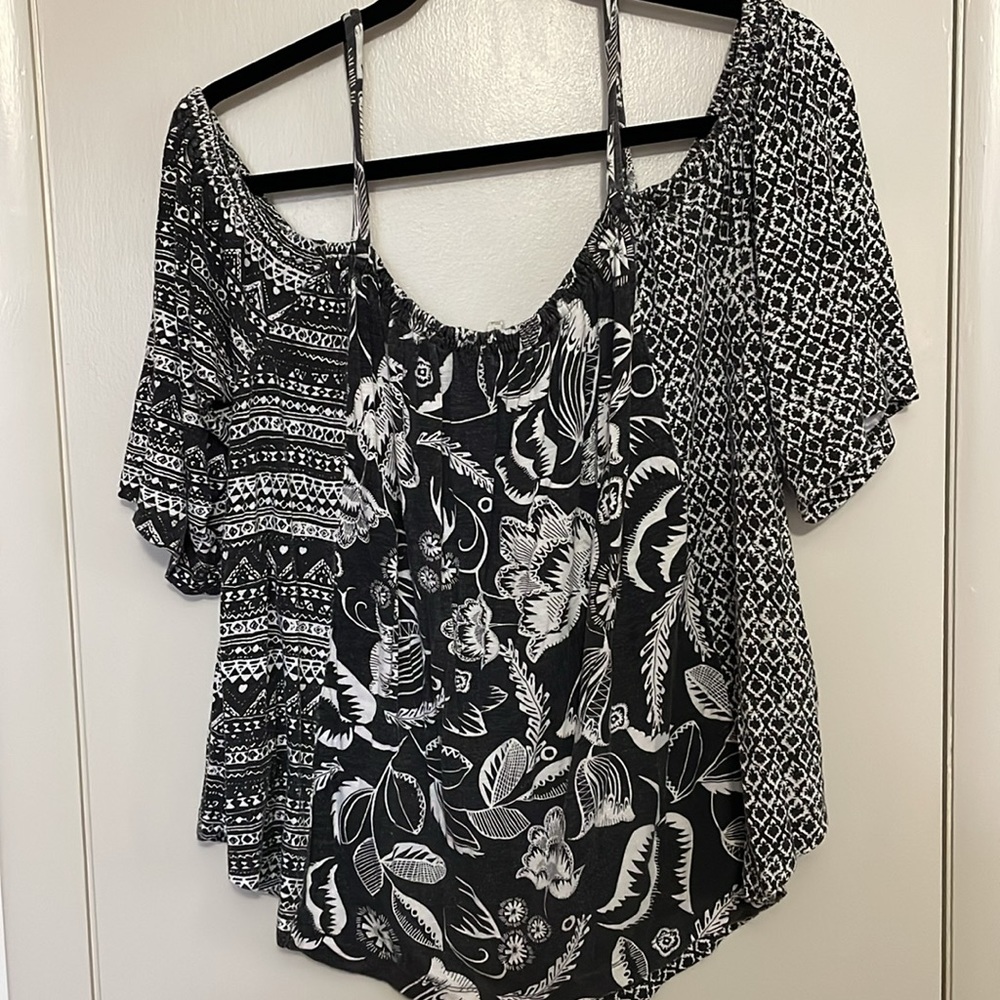 Anthropologie off the shoulder multi print top size medium